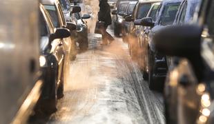 Kalifornija toži zvezno vlado ZDA zaradi zniževanja standardov avtomobilskih izpuhov