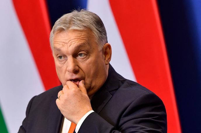 Orban | Madžarski premier Viktor Orban je opozoril na pretekle kritike Finske in Švedske o stanju pravne države na Madžarskem in zatrdil, da nekateri v njegovi stranki dvomijo, da je modro dati zeleno luč za vstop v Nato državama, ki "širita očitne laži o Madžarski, o pravni državi na Madžarskem, o njeni demokraciji in tukajšnjem življenju".  | Foto Reuters
