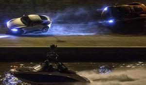 Med snemanjem filma o Jamesu Bondu uničili avtomobile za 34 milijonov evrov 