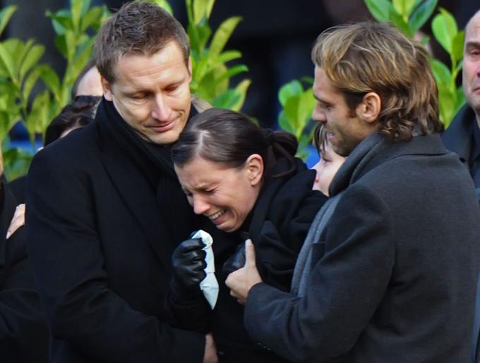 Na pogrebu je bilo zelo čustveno. | Foto: Getty Images