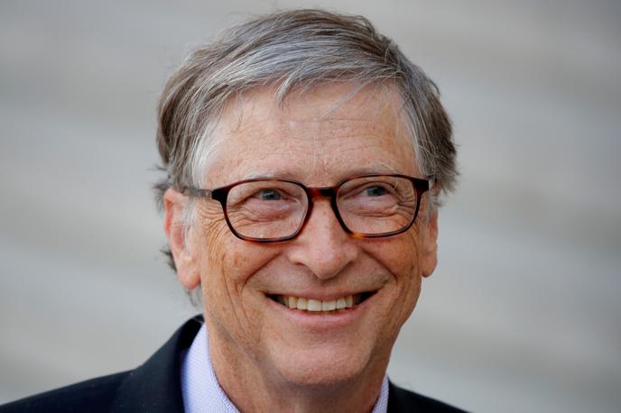 Bill Gates | Bill Gates je s prijateljem Paulom Allenom leta 1975 ustanovil računalniško podjetje Microsoft in z njim postal najbogatejši človek na svetu, nato pa Microsoft ob koncu prejšnjega desetletja zapustil in se v celoti posvetil svoji dobrodelni organizaciji. Gates je danes tudi eden redkih superbogatašev, ki so redno v stiku s spletno skupnostjo. | Foto Reuters