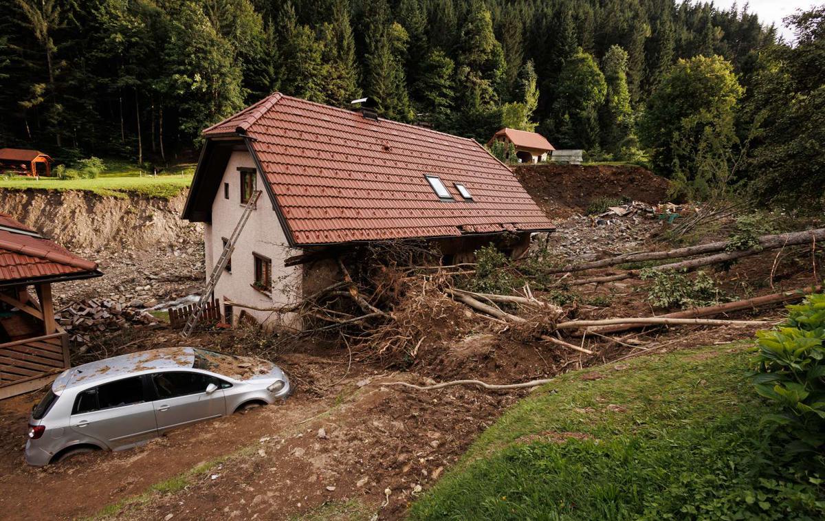 Ljubno ob Savinji | Po interventnem zakonu zaradi katastrofalnih poplav se predplačilo za posamezno stanovanje izplača lastniku v višini 20 odstotkov ocenjene škode iz Ajde, če znaša ocenjena škoda več kot 6000 evrov.  | Foto STA