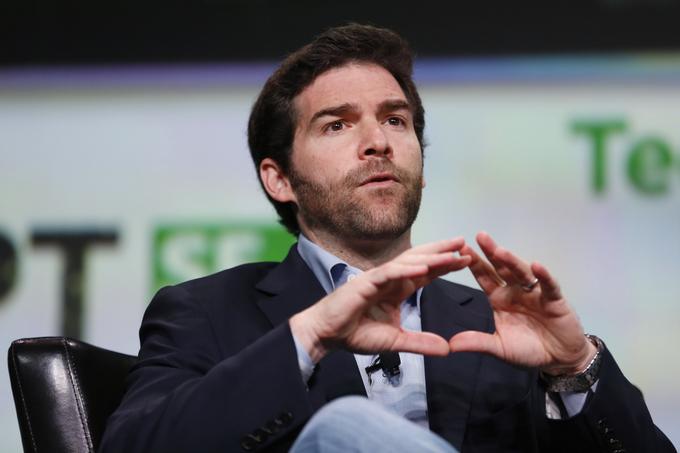 Satya Nadella je obljubil tudi, da bo direktor LinkedIna ostal dozdajšnji prvi mož Jeff Weiner (na fotografiji). | Foto: Reuters