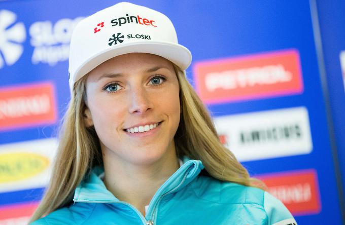 23-letna študentka matematike in fizike Ana Bucik bo prva Slovenka, ki se bo podala v slalomsko sezono 2016/17. | Foto: Sportida
