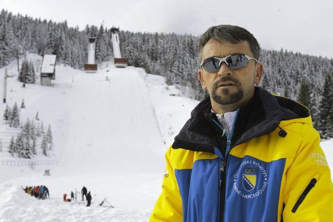 Selver Merdanović je mož, ki je zadolžen za strokovni tega projekta in je v stiku s slovenskimi skakalnimi trenerji. | Foto: 
