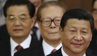 Politiki s pobarvanimi lasmi: Kitajci sive lase skrivajo, Američani jih ponarejajo