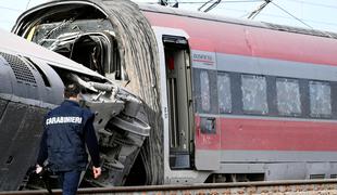 V bližini Milana se je iztiril vlak, dve smrtni žrtvi #video