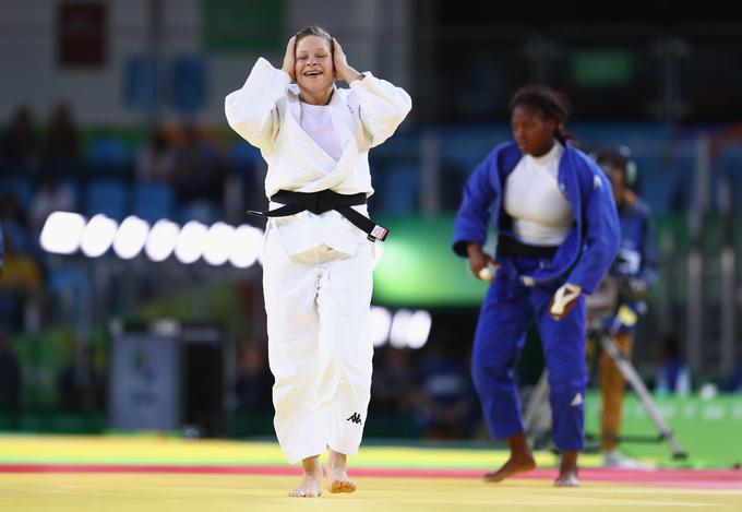Slovenska junakinja Tina Trstenjak je bila v vseh bojih maksimalno osredotočena, po osvojeni zlati medalji (judo do 63 kg) pa je prišlo na vrsto veliko veselje. | Foto: Getty Images