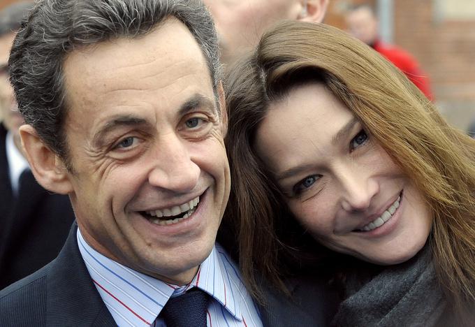 Carla Bruni je Nicolasa Sarkozyja spoznala novembra 2007, februarja 2008 pa sta se že poročila. | Foto: Reuters