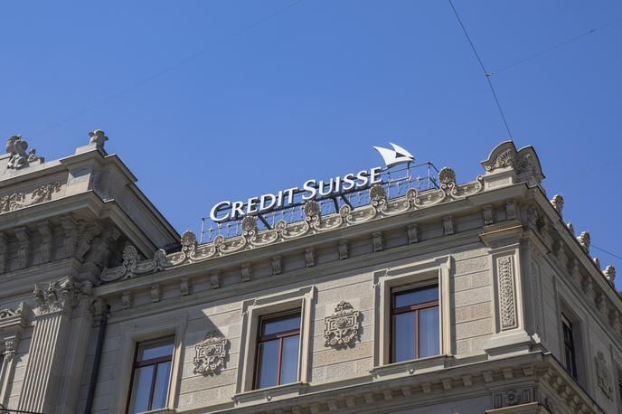 Credit Suisse | FT medtem navaja neuradne informacije, da naj bi o tem v teh dneh razpravljala upravna odbora obeh bank. | Foto Guliverimage