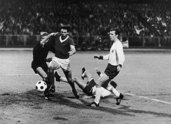 Vratar Sepp Meier in obrambni kralj Franz Beckenbauer sta z Bayernom leta 1967 osvojila pokal pokalnih zmagovalcev. | Foto: 