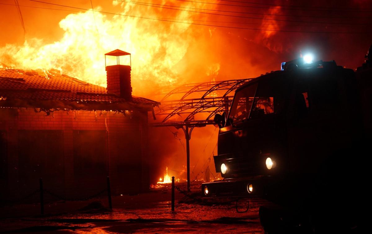 požar | Hiše v Radomerju gasilci niso mogli rešiti. Fotografija je simbolična. | Foto Shutterstock