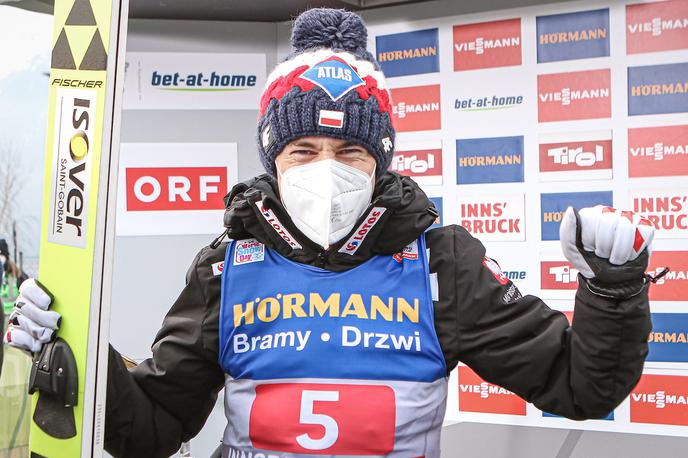 Kamil Stoch | Vodilni skakalec turneje Kamil Stoch je zmagovalec kvalifikacij Bischofshofna. | Foto Sportida