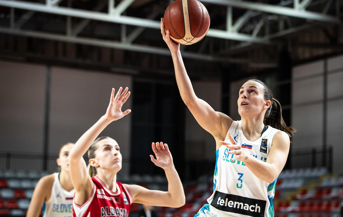 Slovenija : Albanija, slovenska ženska košarkarska reprezentanca Teja Oblak | Teja Oblak | Foto Matic Klanšek Velej/Sportida