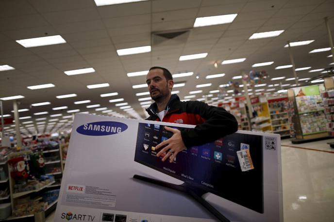 Črni petek, Black Friday | Črni petek je še posebej v ZDA že skoraj tradicionalno povezan z množičnim nakupovanjem novih televizorjev.  | Foto Reuters