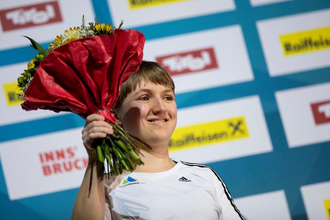 Korošica Tanja Glušič se je veselila brona. Plezalci iz Koroške so v Innsbrucku osvojili kar pet medalj. Garnbretova, kot rečeno, tri ter po eno Glušičeva in Vezonik. | Foto: Urban Urbanc/Sportida