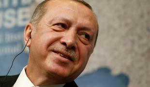 Erdogan po prigovarjanju ZDA vendarle pristal na petdnevno premirje v Siriji