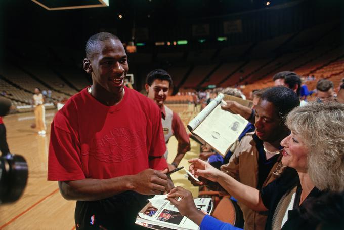 Takole je bil videti Michael Jordan tik pred hujšo poškodbo leta 1985. | Foto: Getty Images
