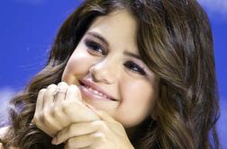 Selena Gomez odpovedala turnejo! Gre za resno bolezen?
