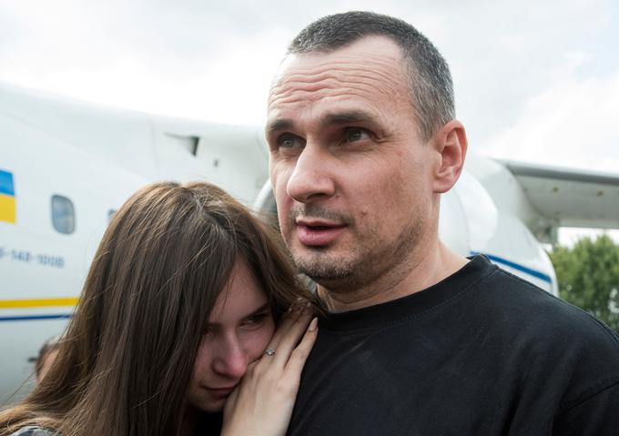Poleg ukrajinskih mornarjev je Rusija med drugim izpustila ukrajinskega filmskega režiserja in aktivista Olega Sencova. | Foto: Reuters