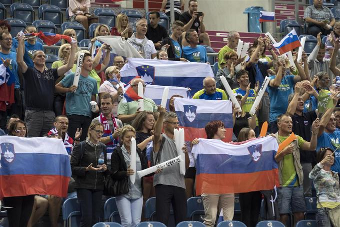 Slovenski navijači na Poljskem so bili navdušeni. | Foto: CEV