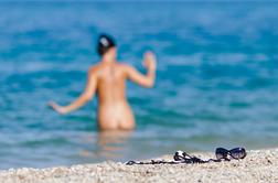 Ena najstarejših nudističnih plaž na svetu je na Jadranu #video