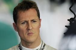 Nesrečni Schumacher naj bi bil ponoči kar dvakrat operiran
