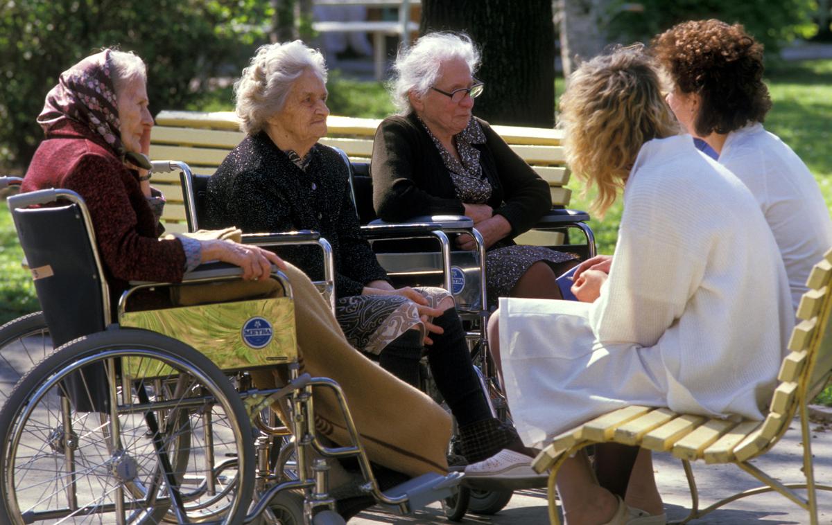 upokojenci | V Sloveniji je skoraj 640 tisoč uživalcev pokojnin in invalidskih nadomestil.  | Foto Guliverimage