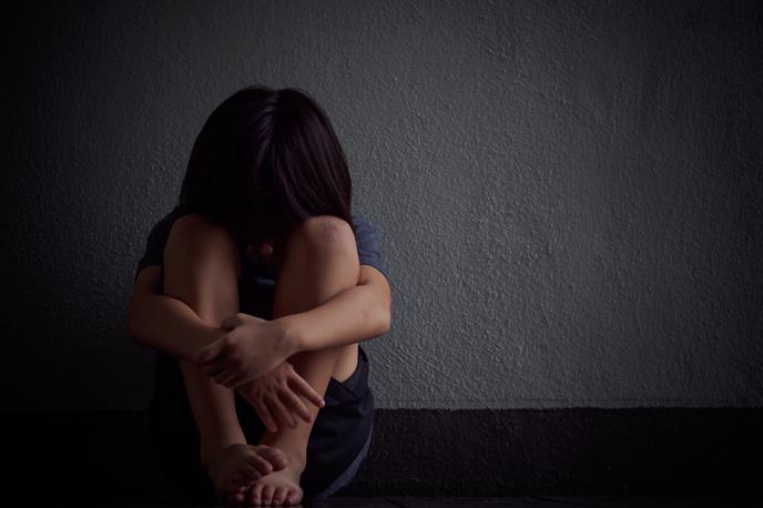 otrok | Preiskave so usmerjene proti osumljencem, ki naj bi posnetke spolnih zlorab otrok prek spletnih omrežij priskrbeli zase ali za druge. (Fotografija je simbolična) | Foto Thinkstock