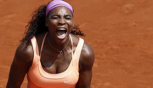 Serena Williams brez težav v polfinale, Srebotnikova obstala pred finalom