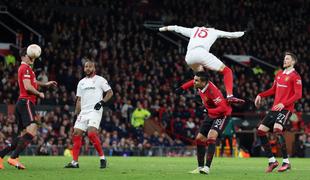 Sevilla do izenačenja na Old Traffordu, Szczesny prestrašil navijače Juventusa