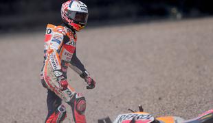 Marquez znova na tleh, po zlomu prsta ne bo dirkal