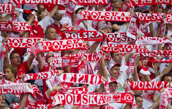 V Francijo se bo odpravilo ogromno poljskih navijačev. | Foto: 