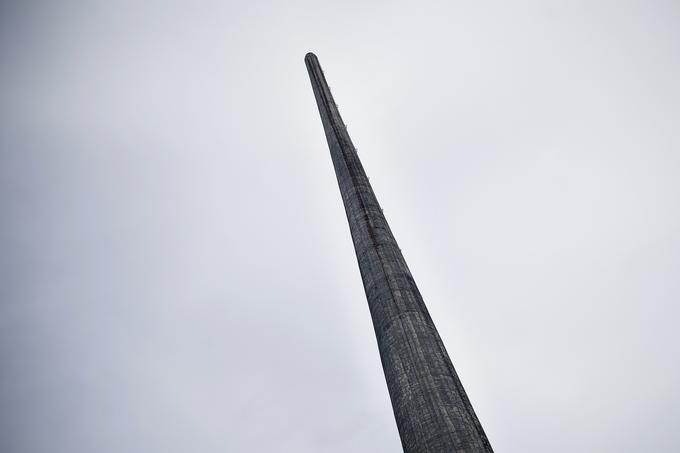 Trboveljski dimnik je točka ponosa lokalnega okolja, je del industrijske dediščine, najvišji falični simbol v Evropi ... | Foto: Ana Kovač