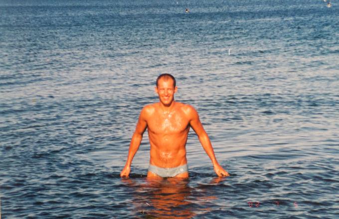 "Po koncu plavalne kariere sem se odločil za precej oster rez. Niti rekreativno se nisem več ukvarjal s plavanjem. Dovolj je bilo. Telo se je plavanja nasičilo." | Foto: Osebni arhiv