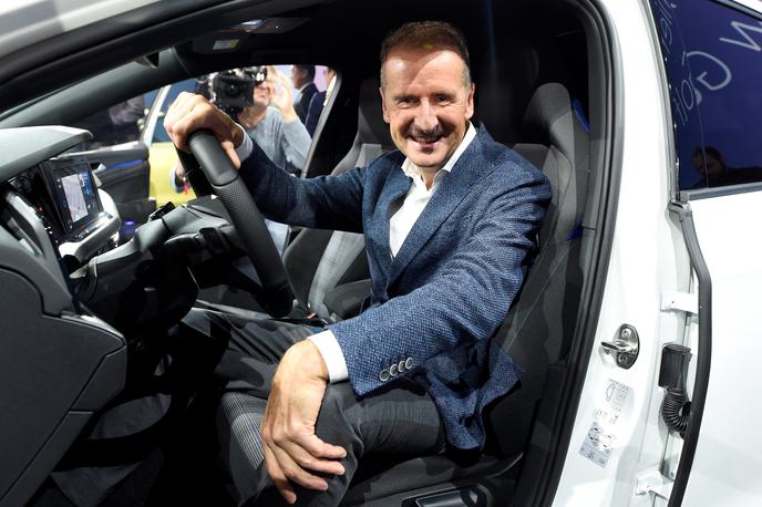 Herbert Diess | Herbert Diess vodi koncern Volkswagen od aprila leta 2018, veljavno pogodbo pa ima še do leta 2023. | Foto Reuters