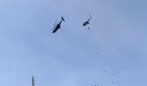 Med trčenjem dveh helikopterjev umrlo deset ljudi #video