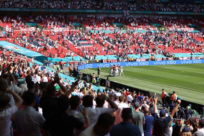 Anglija je v uvodnem nastopu na Euru pred okrog 14 tisoč gledalci premagala Hrvaško z 1:0. | Foto: Reuters