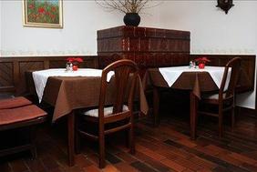 Gostilna pr' Kopač: tradicija razprodanih miz in polnih krožnikov