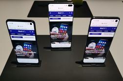 Samsung morda že kmalu s pregibnim telefonom predvsem za dame
