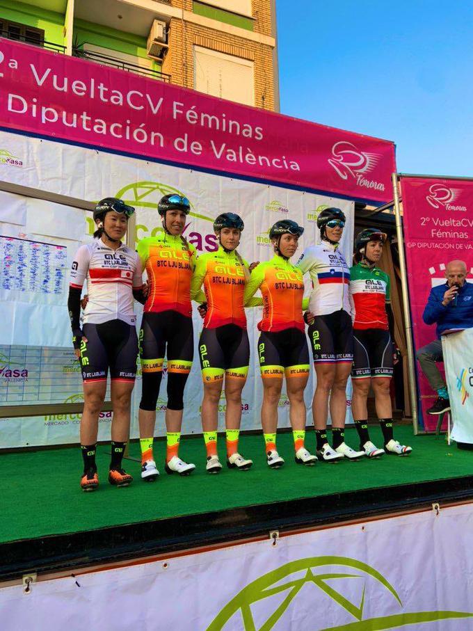 Sezono je začela z dirko Vuelta CV Feminas v španski Valencii, kjer je zasedla 71. mesto. Zmagala je njena ekipna kolegica Italijanka Marta Bastianelli. | Foto: osebni arhiv/Lana Kokl