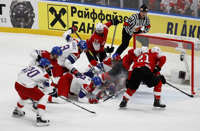 Po hudem boju so Čehi s 5:4 premagali Švico. | Foto: Reuters