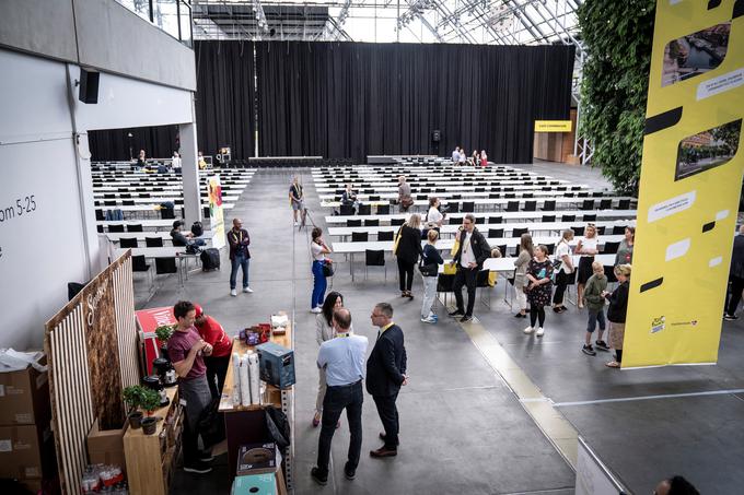 V Köbenhavnu bo novinarsko središče konec tedna polno novinarjev, ki bodo poročali o francoski pentlji. | Foto: Reuters