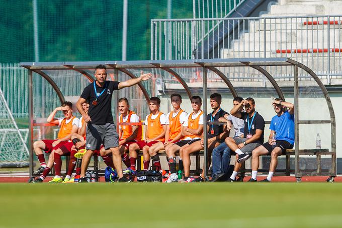 Anton Žlogar je prvič vodil Triglav na prvoligaški tekmi v Kranju. | Foto: Grega Valančič/Sportida