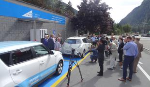 Švicarji odprli polnilnico, ki je zmogljivejša od mreže Tesle Motors