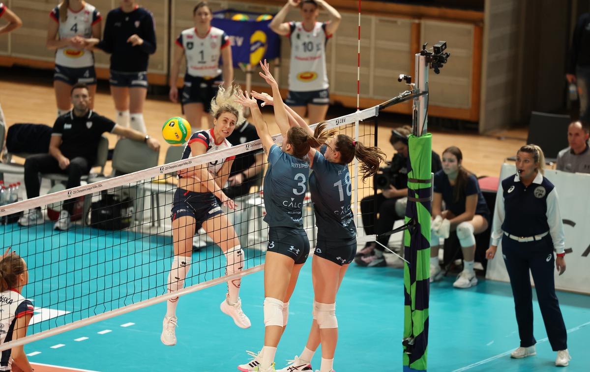Calcit Volley, liga prvakinj | Kamničanke so v drugem krogu lige prvakinj izgubile s poljskim Lodžem. | Foto www.alesfevzer.com