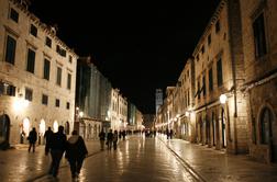 Opusteli Dubrovnik: prihaja hollywoodska ekipa, gostilne pa zaprte