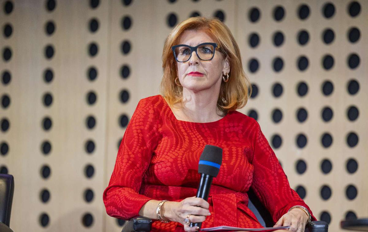 Vesna Nahtigal, GZS | Generalna direktorica GZS Vesna Nahtigal je vlado pozvala k davčni reformi, katere cilj bi bila razbremenitev slovenskega gospodarstva. | Foto STA