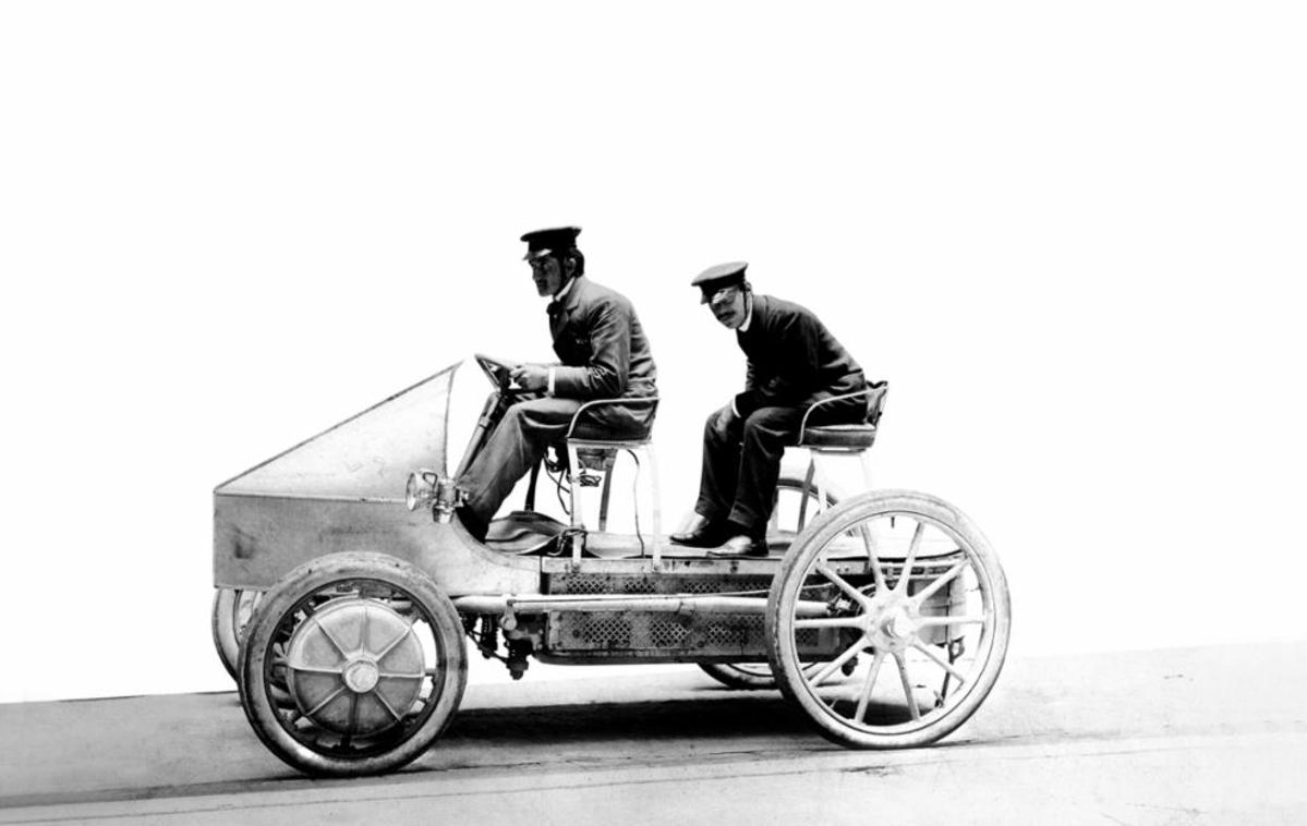 Ferdinand Porsche | Ferdinand Porsche je vsekakor znan zaradi ''hrošča'' ali modela 356, a njegov prvi izdelani avto je bil pravzaprav električni, in sicer iz leta 1898. | Foto Porsche