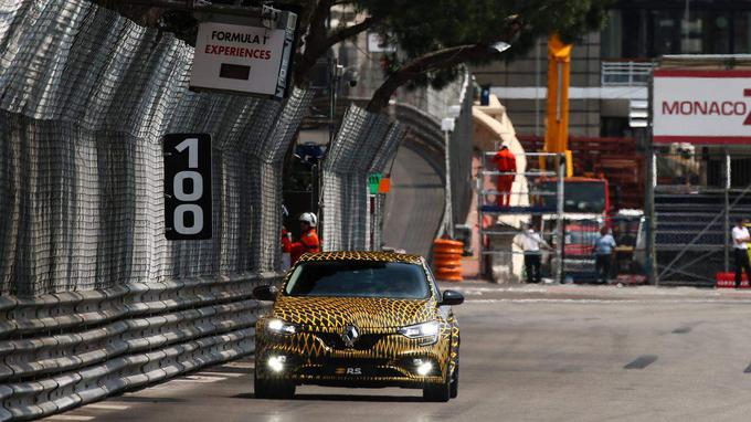 Renault mégane R.S. - nastop na F1 Monako | Foto: Renault